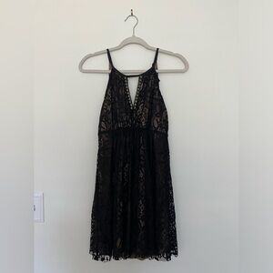 Black Lace Studded Flowy Dress size S